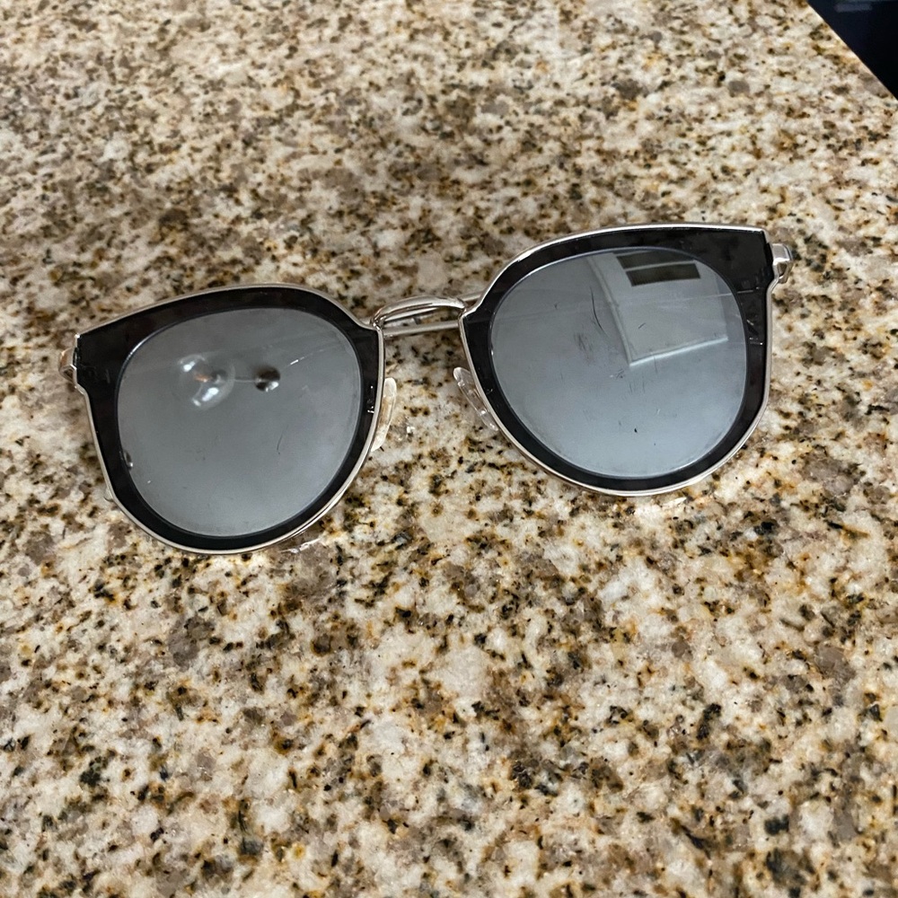 super cute reflective sunglasses - Picture 2 of 10